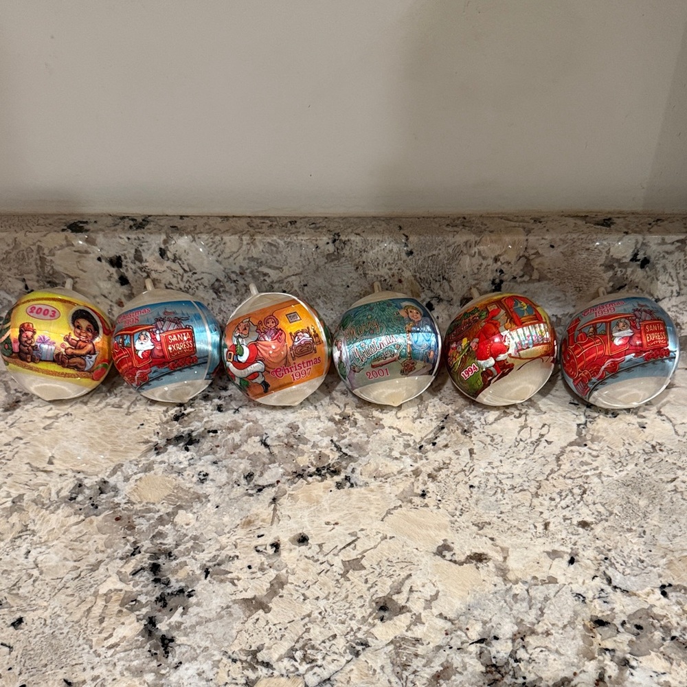 Lot of vintage ornaments
